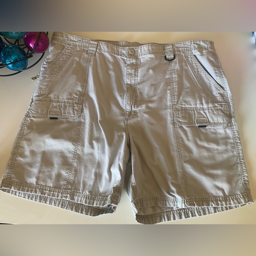 Wrangler Tan Cargo Shorts